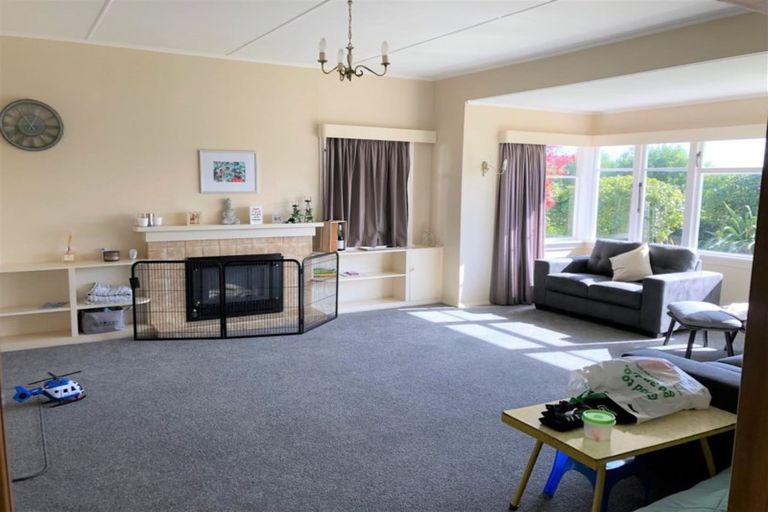 Photo of property in 17 Tulloch Street, Saint Johns Hill, Whanganui, 4500