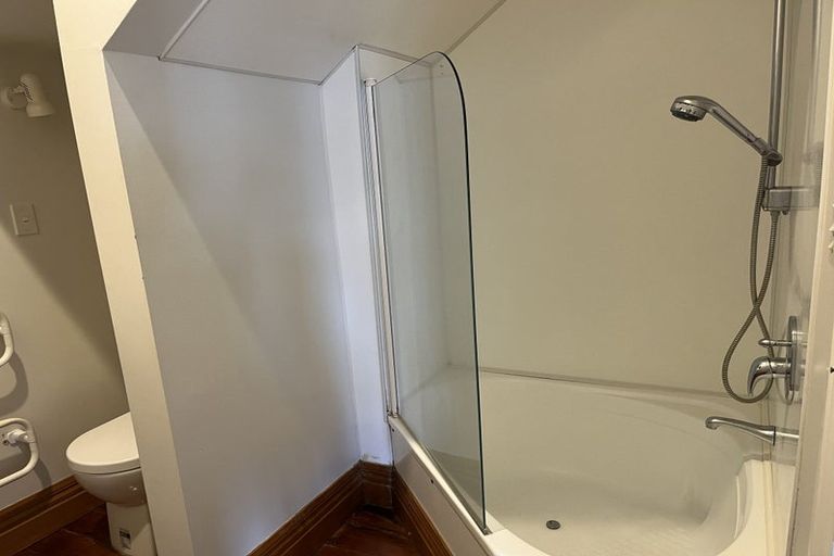 Photo of property in 1/246 The Terrace, Wellington Central, Wellington, 6011