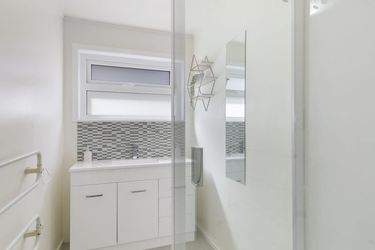 Photo of property in 10c Lyall Parade, Lyall Bay, Wellington, 6022