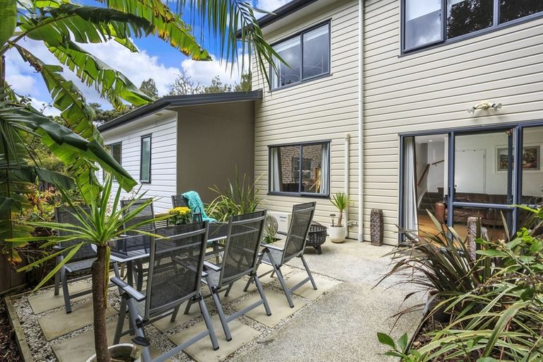 Photo of property in 79h Rangatira Road, Beach Haven, Auckland, 0626