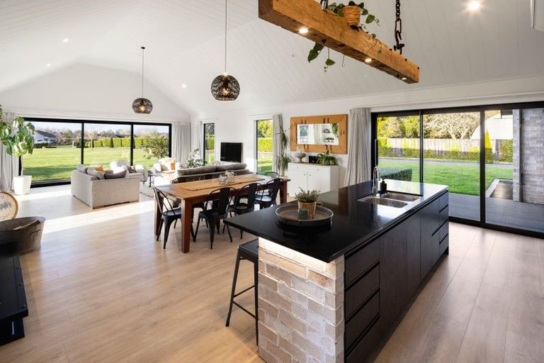 Photo of property in 21 Kirriemuir Close, Tamahere, Hamilton, 3283