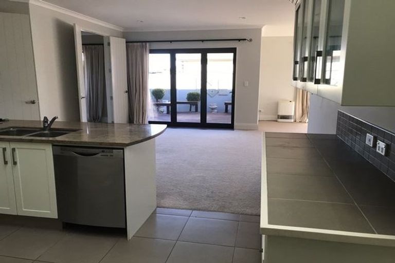 Photo of property in 123 Oriental Parade, Papamoa Beach, Papamoa, 3118