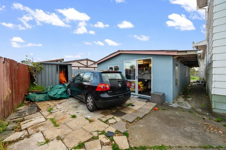 Photo of property in 23 Neems Place, Manurewa, Auckland, 2102