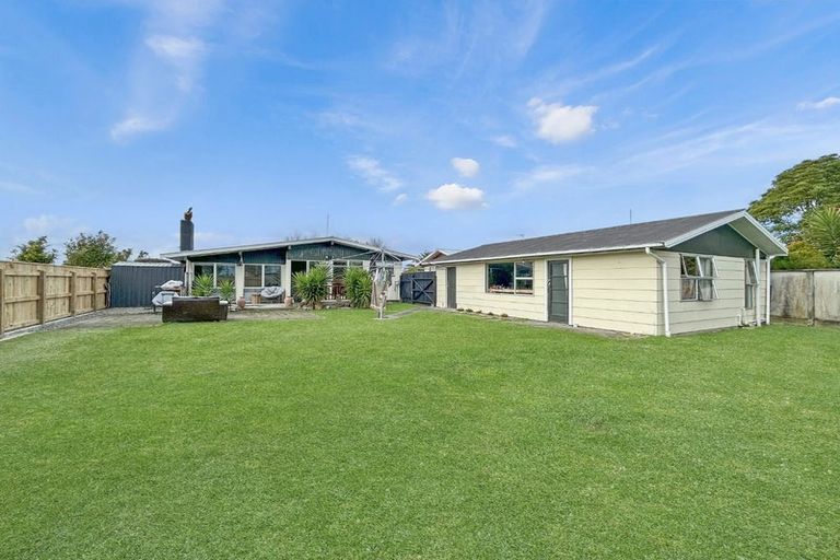 Photo of property in 41 Somerset Crescent, Highbury, Palmerston North, 4412
