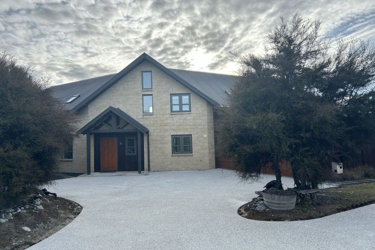 Photo of property in 19 Matheson Crescent, Albert Town, Wanaka, 9305