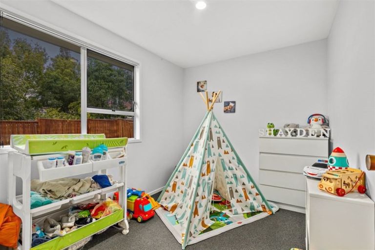 Photo of property in 49 Larissa Avenue, Henderson, Auckland, 0610