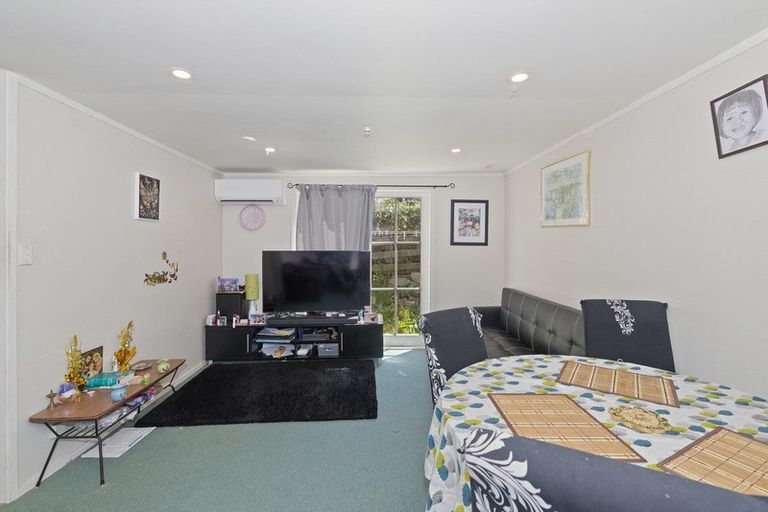 Photo of property in 3/9 Miro Street, New Lynn, Auckland, 0600