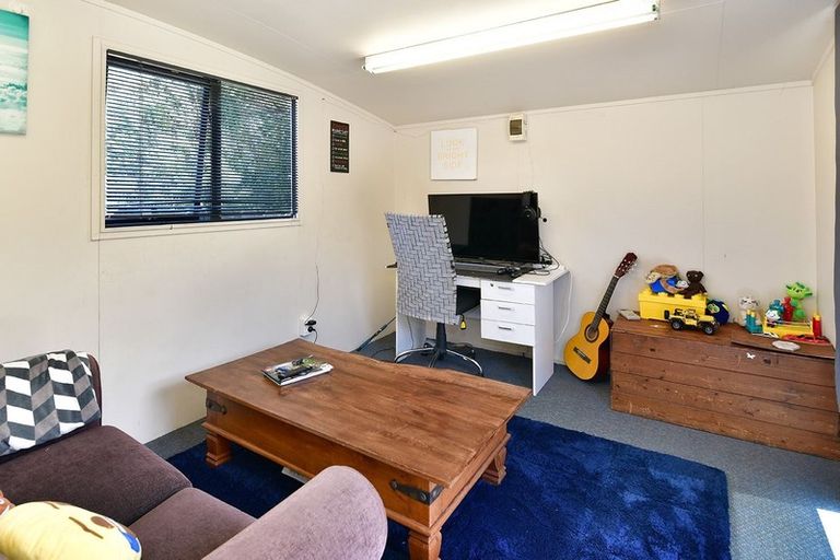 Photo of property in 885 Whangaparaoa Road, Manly, Whangaparaoa, 0930