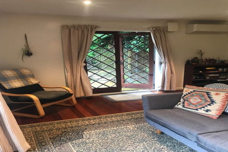 Photo of property in 56 Holloway Road, Aro Valley, Wellington, 6021