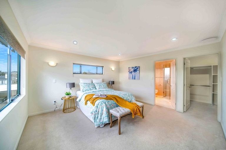 Photo of property in 22a Scott Road, Papakura, 2110
