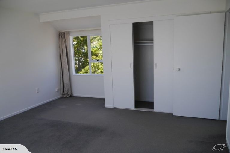 Photo of property in 19 Miro Street, Eastbourne, Lower Hutt, 5013