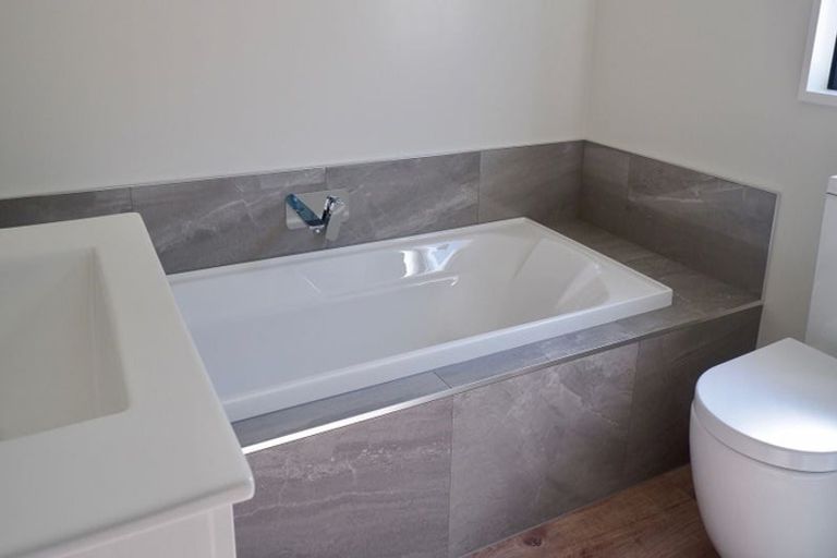 Photo of property in 13 Seelster Lane, Halswell, Christchurch, 8025