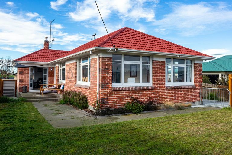 Photo of property in 12 Norwood Street, Waimataitai, Timaru, 7910