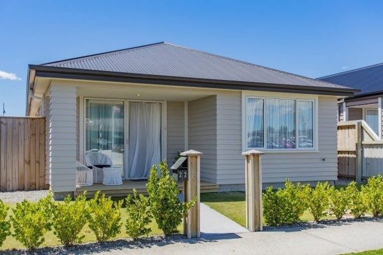 Photo of property in 22 Solander Road, Pegasus, 7612