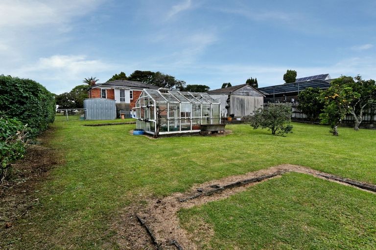 Photo of property in 3 Mitchell Street, Blockhouse Bay, Auckland, 0600