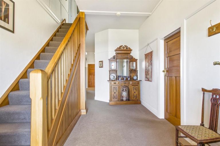 Photo of property in 17 Parsonage Road, Waimate, 7924