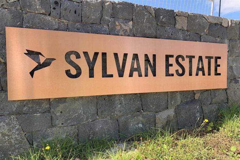 Photo of property in 30 Pukemarino Road, Waimauku, 0812