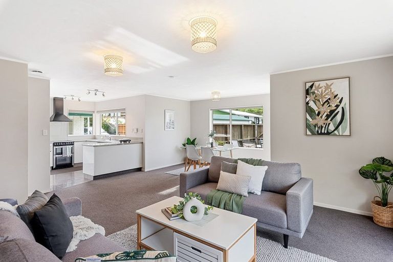 Photo of property in 42a Hookway Grove, Paraparaumu, 5032