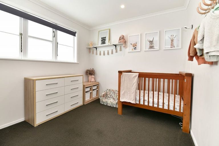 Photo of property in 32 Karaka Street, Helensville, 0800