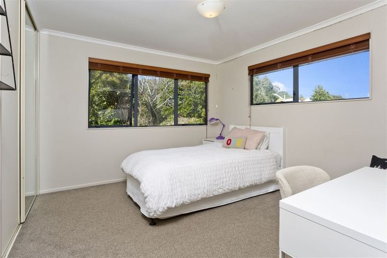 Photo of property in 21a Cliff Road, Torbay, Auckland, 0630