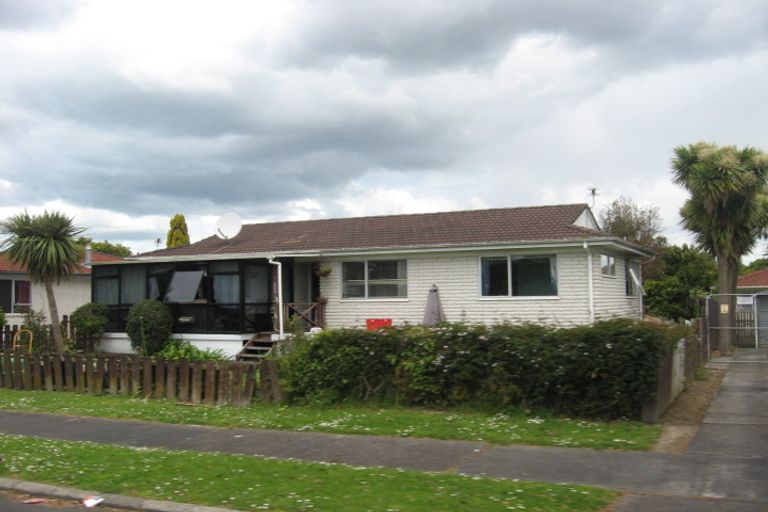 Photo of property in 4 Benton Place, Manurewa, Auckland, 2102