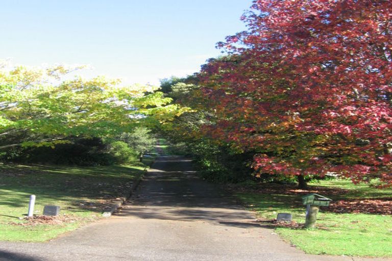 Photo of property in 12 Laingfield Terrace, Laingholm, Auckland, 0604