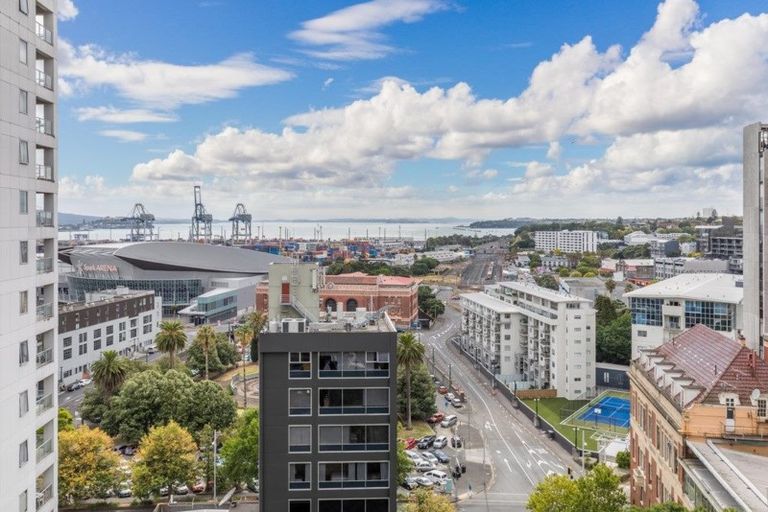 Photo of property in The Statesman Apartments, 710/1 Parliament Street, Auckland Central, Auckland, 1010