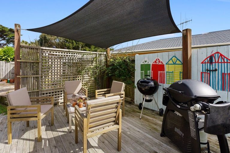 Photo of property in 7 Caughley Place, Otaki Beach, Otaki, 5512