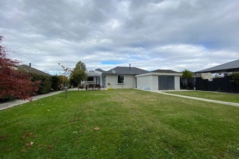 Photo of property in 118 Maidstone Road, Ilam, Christchurch, 8041