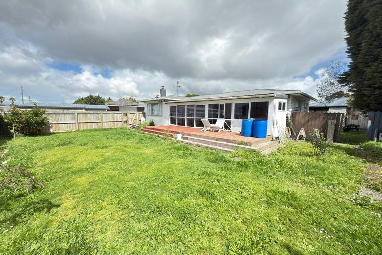Photo of property in 9 Cosgrave Road, Papakura, 2110