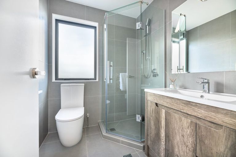 Photo of property in 3b Cadiz Place, Red Hill, Papakura, 2110