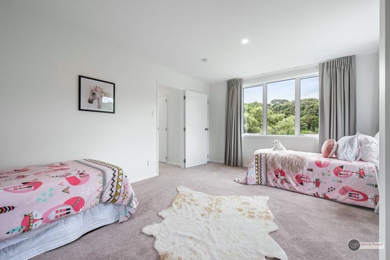 Photo of property in 2/90 Howard Road, Point Howard, Lower Hutt, 5013