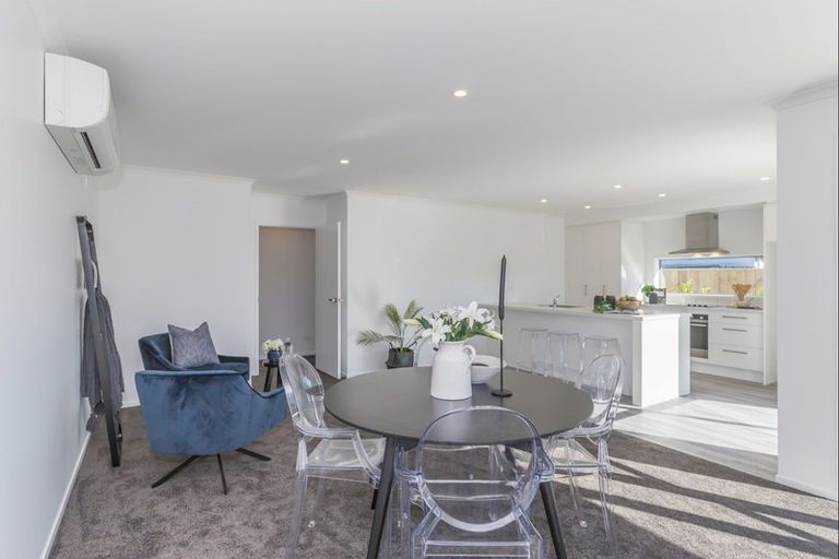 Photo of property in 95a Bartholomew Road, Levin, 5510