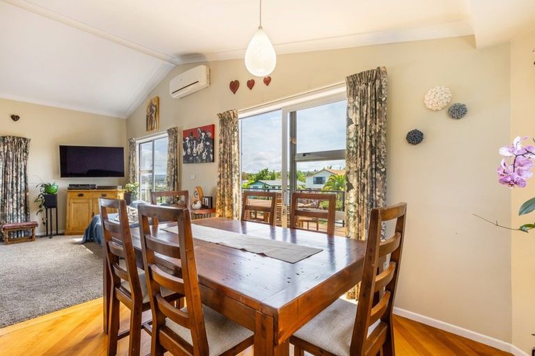 Photo of property in 45 Tremaine Avenue, Two Mile Bay, Taupo, 3330
