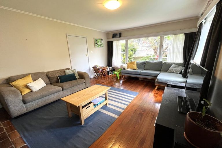 Photo of property in 13 James Laurie Street, Henderson, Auckland, 0612
