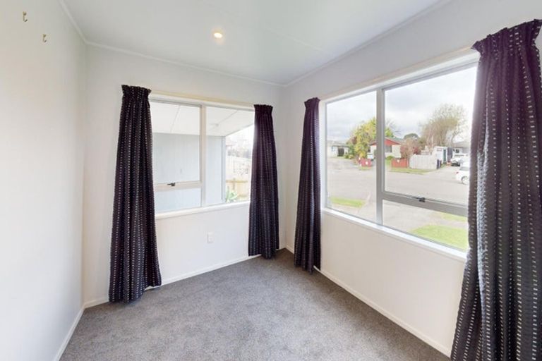 Photo of property in 3 Adams Place, Kelvin Grove, Palmerston North, 4414