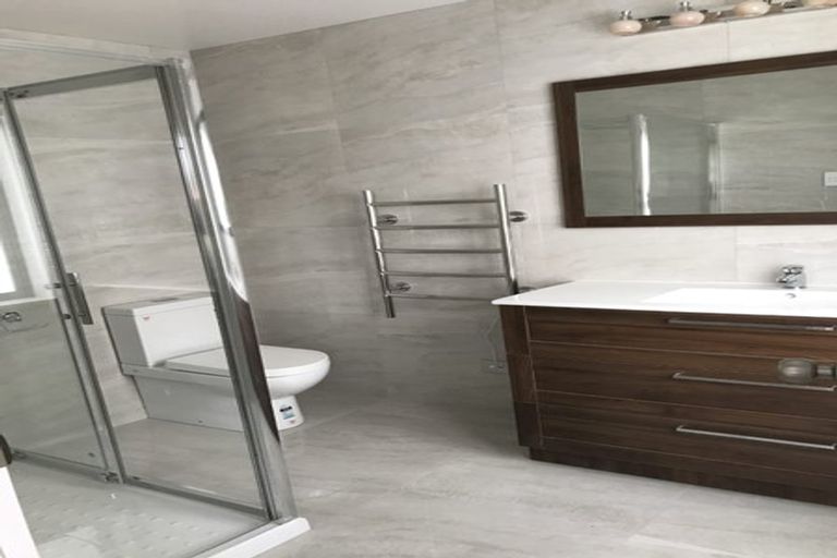 Photo of property in 9 Parkhaven Drive, Rosehill, Papakura, 2113