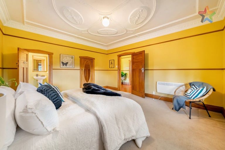 Photo of property in 30 Ludlam Crescent, Woburn, Lower Hutt, 5010