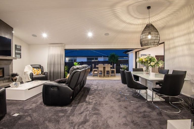 Photo of property in 87 Wingatui Road, Mosgiel, 9024