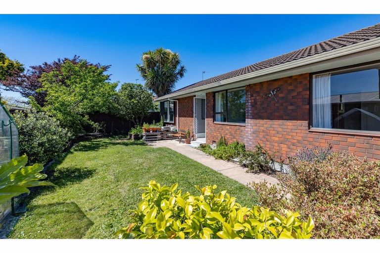 Photo of property in 2/50a Tilford Street, Woolston, Christchurch, 8062