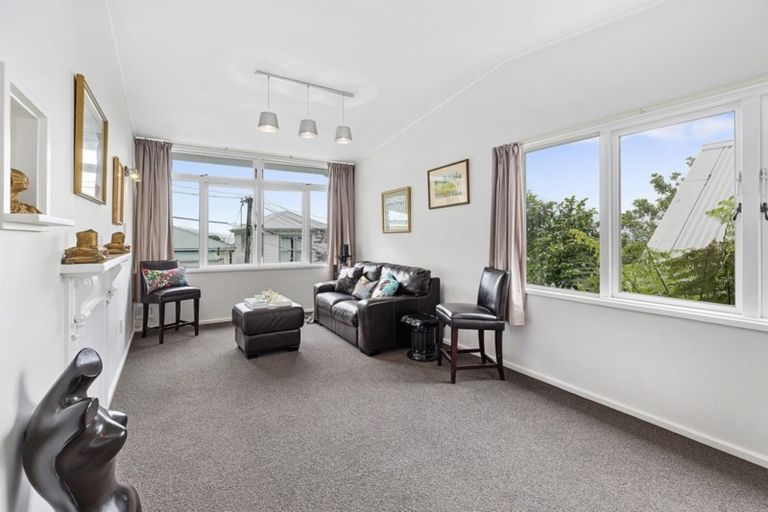 Photo of property in 31d Patanga Crescent, Thorndon, Wellington, 6011
