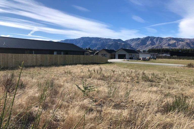 Photo of property in 5 Teal Place, Lake Hawea, Wanaka, 9382