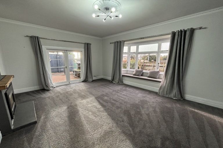 Photo of property in 608 Queen Street East, Levin, 5510