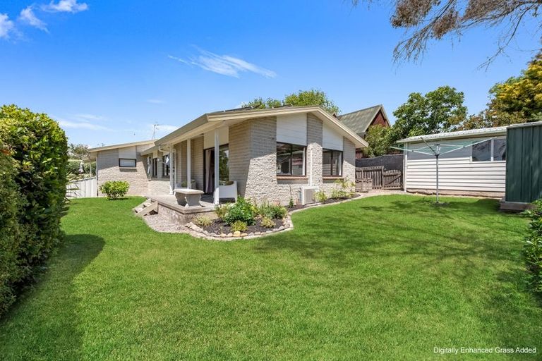Photo of property in 2/24 Durham Drive, Havelock North, 4130