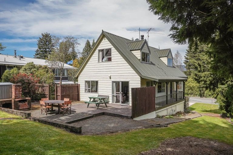 Photo of property in 42 Chalet Crescent, Hanmer Springs, 7334
