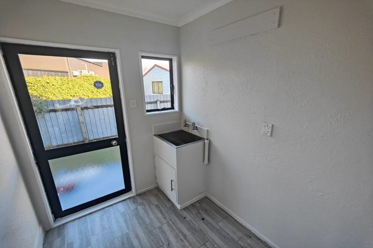 Photo of property in 77 Massey Street, Frankton, Hamilton, 3204