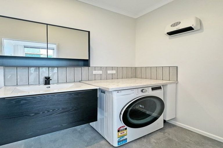 Photo of property in 120 Austin Street, Mount Victoria, Wellington, 6011