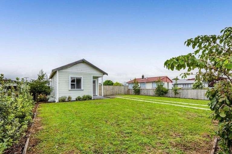 Photo of property in 81 Manawapou Road, Hawera, 4610
