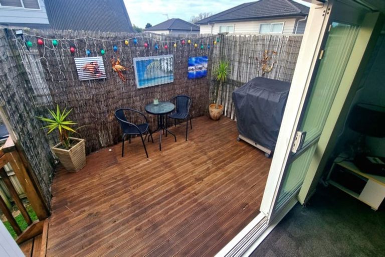 Photo of property in 2 Danden Way, Pukekohe, 2120