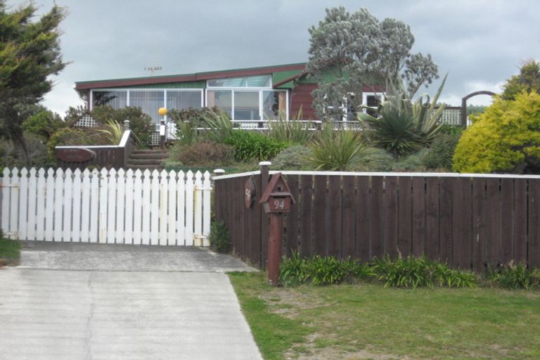 Photo of property in 94 Kahukura Avenue, Waitarere Beach, Levin, 5510